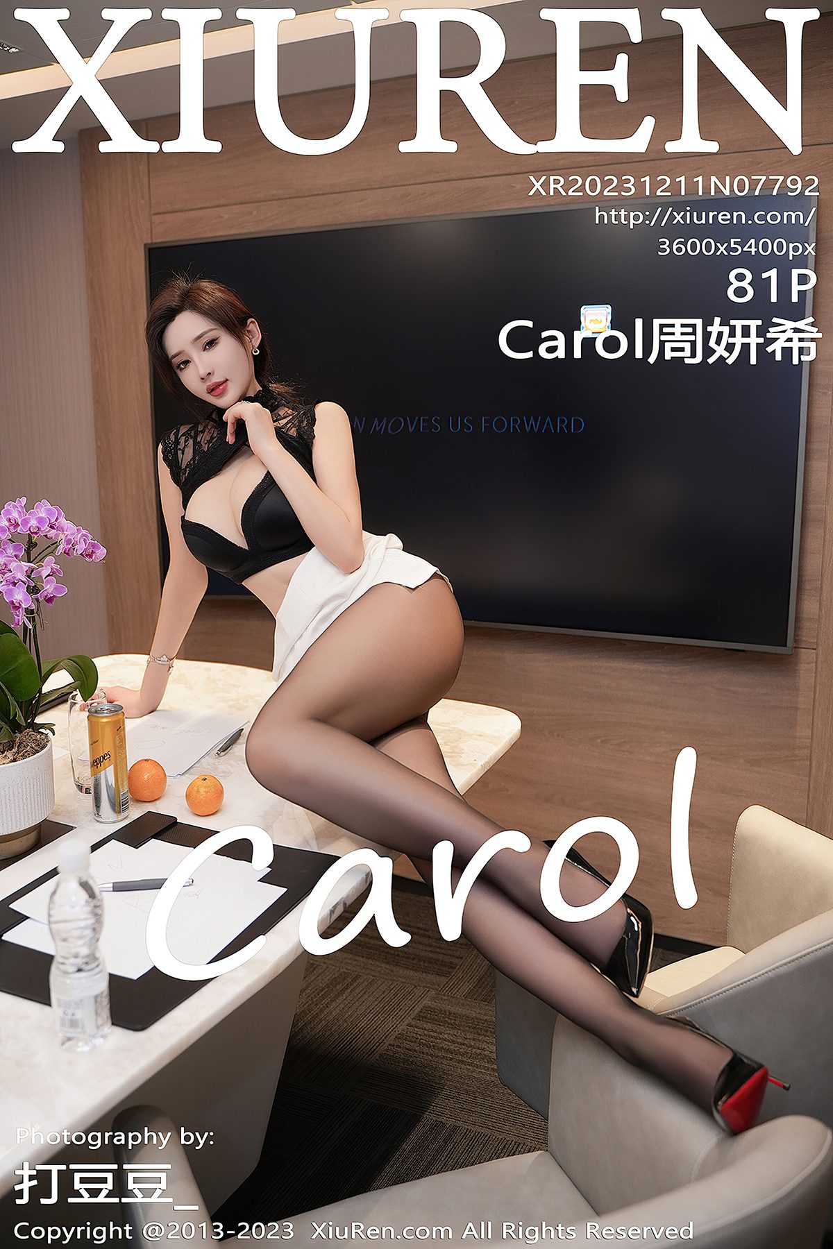 XiuRen No.7792 Carol Zhou Yan Xi – Larose.VIP